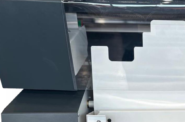 Built-in roughener Built-in roughener